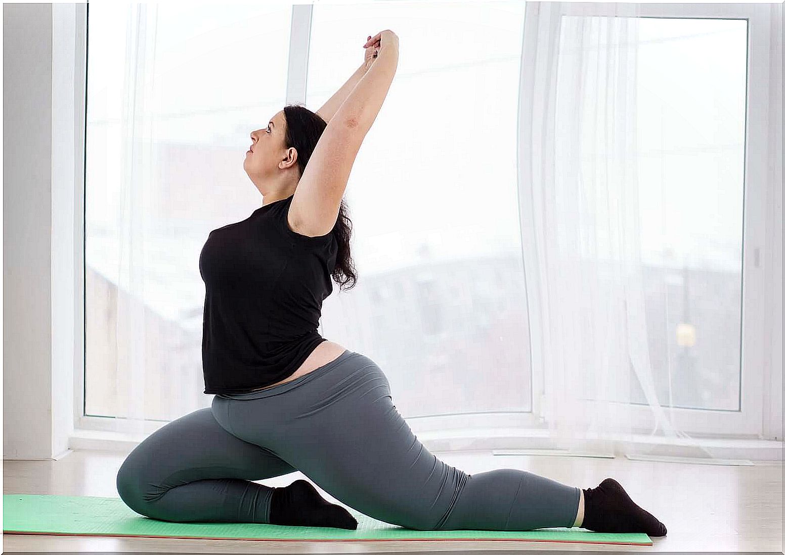 10 Benefits of Yoga for Overweight People