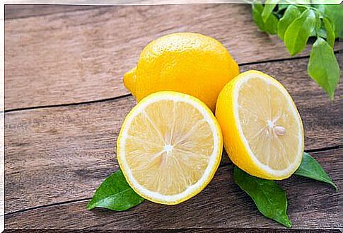 Lemon serves to treat underarm odor