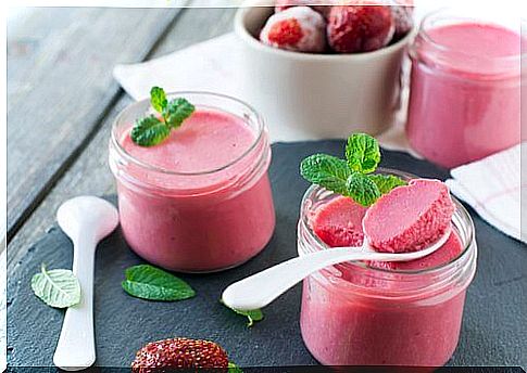 Strawberry mousse