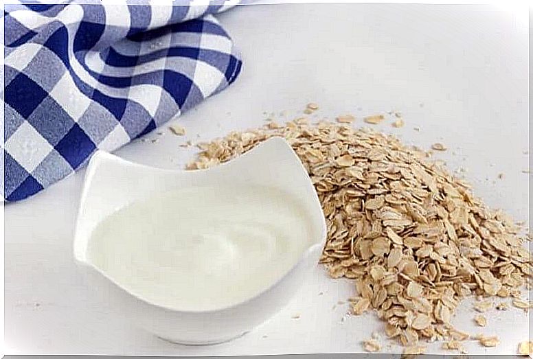 yoghurt and oats