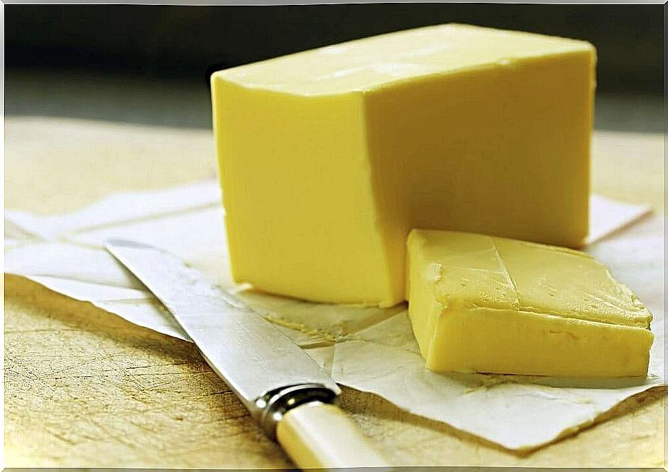 Avoid margarine to lower cholesterol