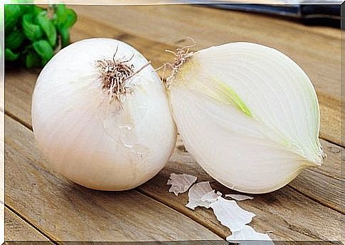 Onion is a food that can cause allergies