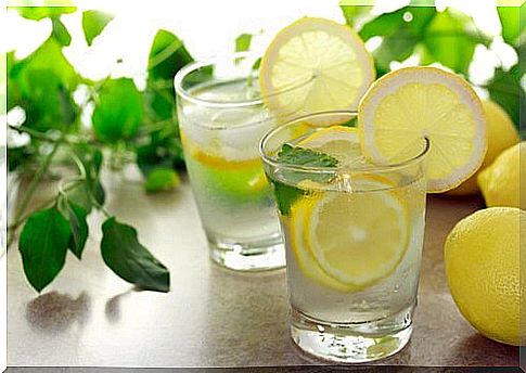 lemon water against cellulite