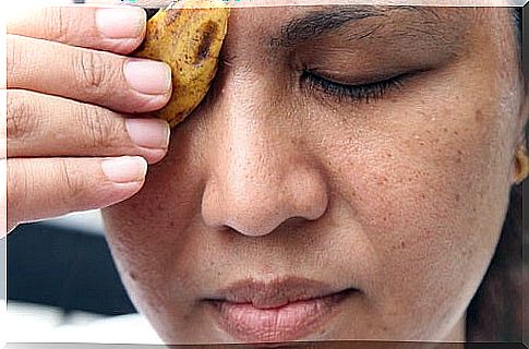 Banana peel to eliminate warts