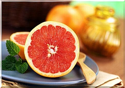 How to Treat Urinary Tract Infections Using Grapefruit Seeds