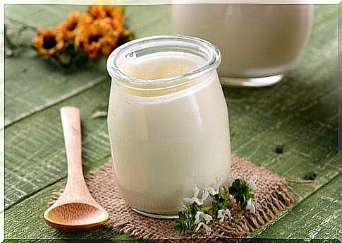 Natural organic yogurt for hypothyroidism