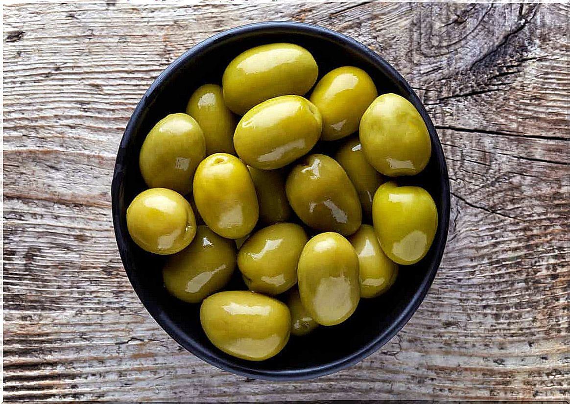 Olive, one of the ketogenic foods to lose weight