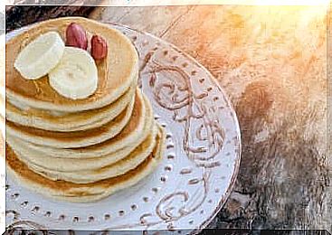 Learn how to prepare delicious banana pancakes