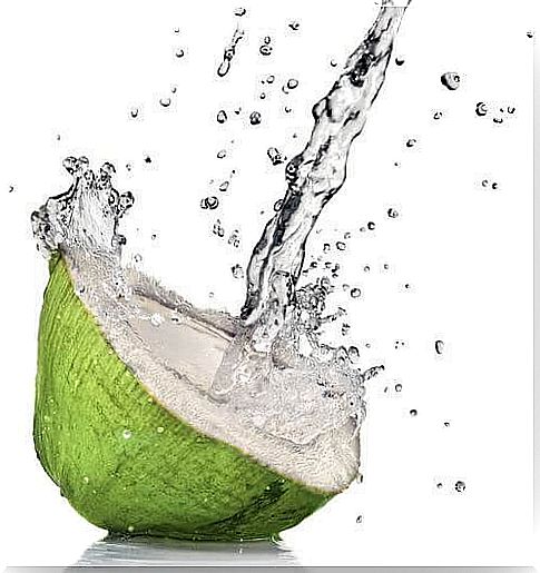 Benefits of Coconut Water